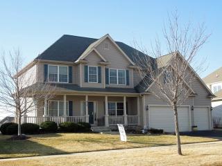 410 Northgate Dr, Sycamore IL  60178-8902 exterior