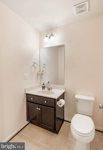 826 Nancy Lynn Ln, Arnold MD  21012-3026 exterior