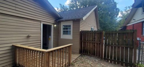 945 Deckner Ave, Atlanta GA  30310-4126 exterior