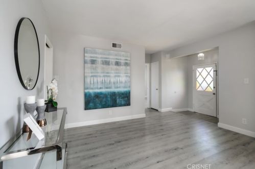 6033 Van Noord Ave, Van Nuys, CA 91401-3222