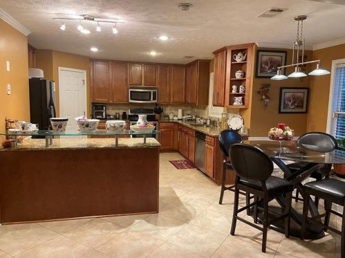 1728 Riv Ml Trl, Conyers GA  30012-6629 exterior