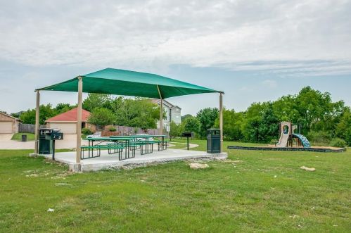 4105 Tiburon St, Fort Worth TX  76106-2609 exterior