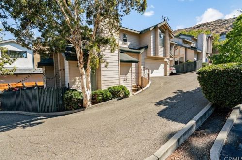3049 Rockview Pl, San Luis Obispo, CA 93401-6711