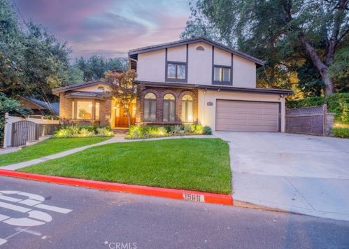 1566 Hillside Dr, Glendale CA  91208-2456 exterior