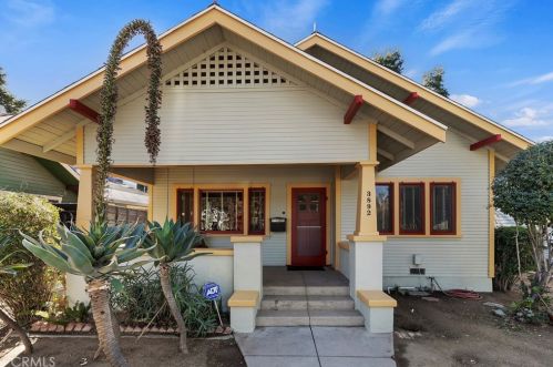 3892 Linwood Pl, Riverside CA  92506-1889 exterior