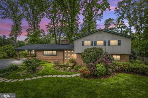 3524 Gallows Rd, Annandale, VA 22003-1420