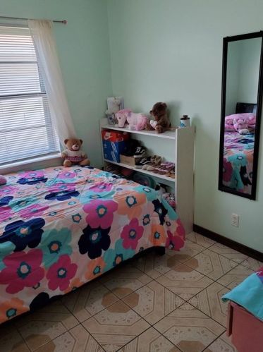 1845 Burning Tree Ln, Carrollton TX 75006-7561 exterior