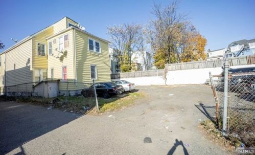 871 Madison Ave, Paterson NJ  07501-3120 exterior