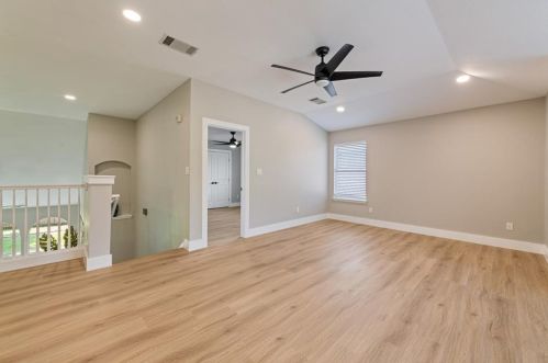 10209 Broomflower Dr, Austin TX  78739-1448 exterior