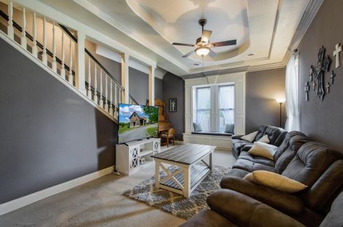 414 Lee St, Valley View, TX 76272-9672