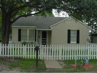 1010 Antone St, Bryan TX  77803-4821 exterior
