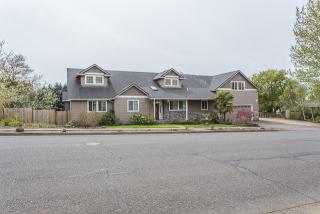 630 Pine St, Stayton, OR 97383-1357