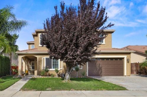 1633 Sparrowhawk St, Manteca, CA 95337-7911