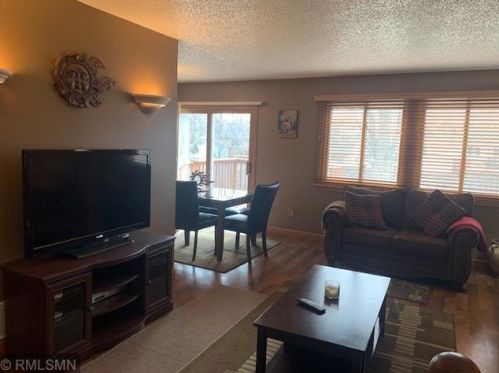 2132 Cliffhill Ln, Saint Paul MN  55122-2389 exterior