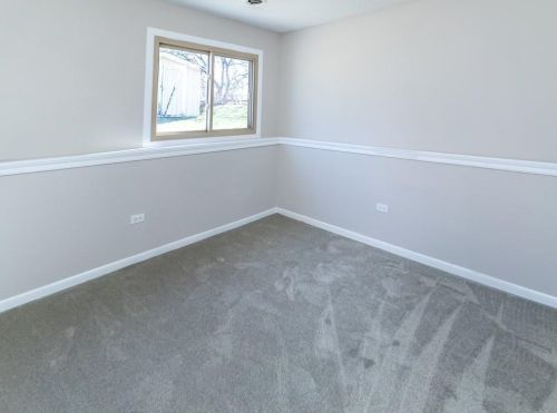 4392 Cinnamon Ridge Trl, Saint Paul MN  55122-3324 exterior