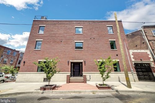 1165 12th St, Philadelphia, PA 19147-4522