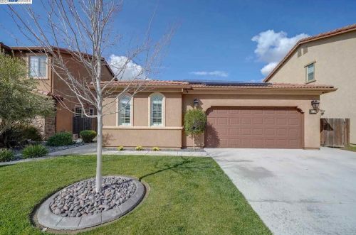 4115 Aplicella Ct, Manteca, CA 95337-8479
