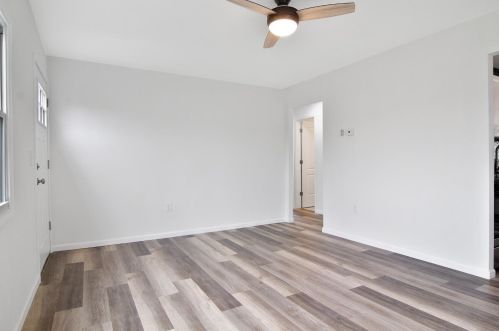 7547 Birch Ave, Hammond IN 46324-3155 exterior