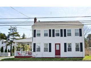 21 Winthrop St, Simsbury CT  06081-9622 exterior