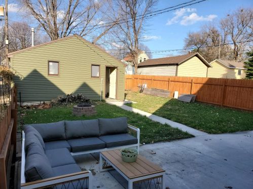 51 Hatch Ave, Saint Paul MN  55117-4938 exterior