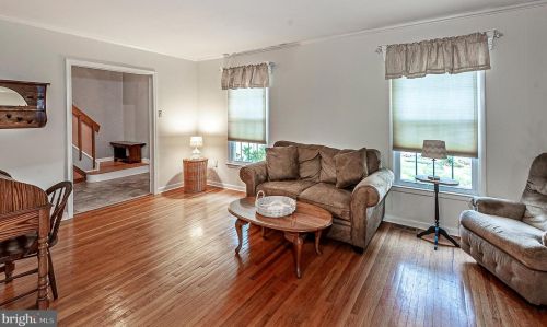 67 Hillside Dr, Blenheim, NJ 08012-1812