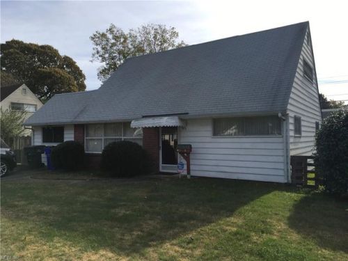 1813 Lakeland Dr, Norfolk, VA 23518-5421