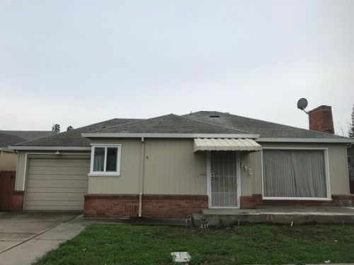 340 Poplar St, Lodi, CA 95240-5932