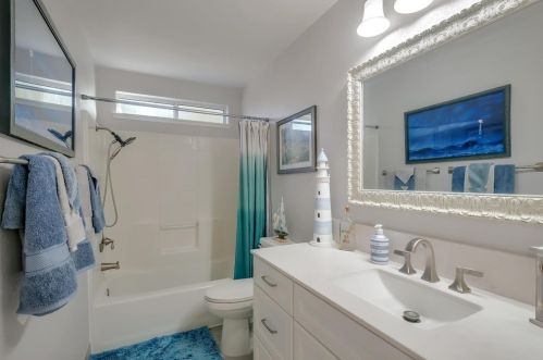 781 Bluff Dr, Los Banos CA  93635-5127 exterior