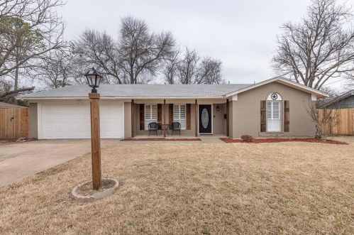 6513 Marcille Ct, Fort Worth, TX 76118-6262