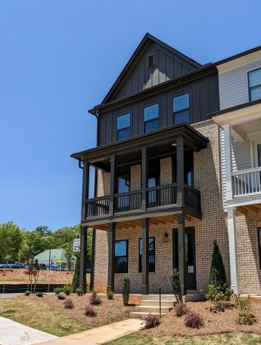 98 Railroad Ave, Lilburn, GA 30047-0038