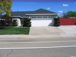1005 Bay Shore Dr, Galt, CA 95632-3451