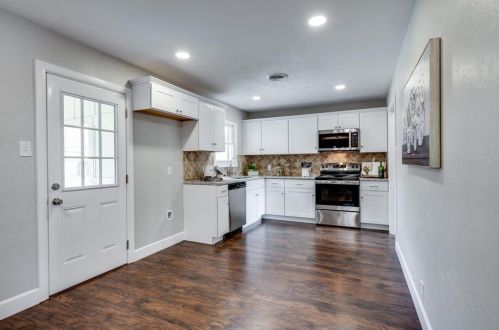 6701 Mike Dr, Fort Worth TX 76180-8522 exterior