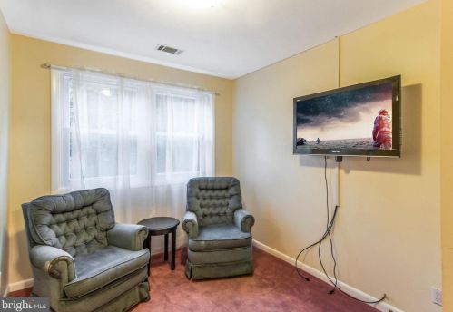 12606 Meadowood Dr, Silver Spring MD 20904-2928 exterior