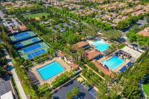 108 Spanish Lace, Irvine CA  92620-3424 exterior