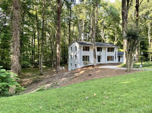 5256 Antelope Ln, Stone Mountain, GA 30087-1205
