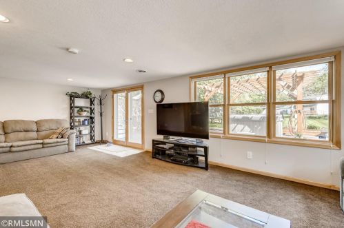 1951 Birch St, Saint Paul MN  55110-4218 exterior