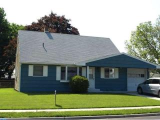 19 Albemarle Rd, Trenton, NJ 08648-3401