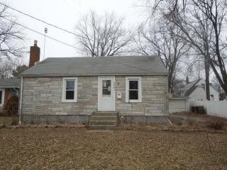327 Burbank Ave, Bull Valley, IL 60098-3901