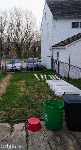 652 College Ave, York PA 17401-3869 exterior