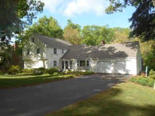 468 Cedar Ridge Dr, Glastonbury, CT 06033-1849
