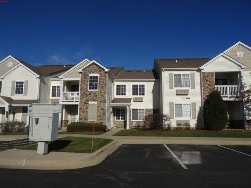 2121 Silverstone Dr, Carpentersville, IL 60110-1197