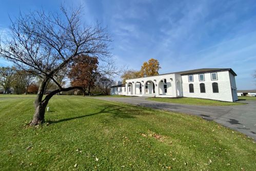 4200 73rd Ave, Gary IN  46410-4208 exterior