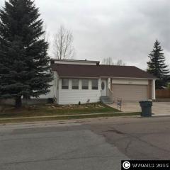 613 Herschler Ave, Evanston, WY 82930-5123