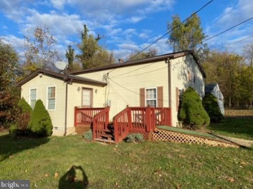 840 John Brown Farm Rd, Harpers Ferry WV 25425-4558 exterior