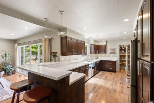 8770 Mill Station Rd, Sebastopol, CA 95472-2545