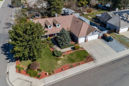 11301 Valley Springs Dr, Valley Home, CA 95361-8822