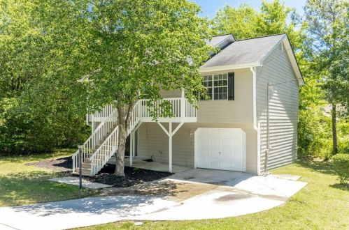 3024 Ashly Pines Dr, Lithonia, GA 30078-4550