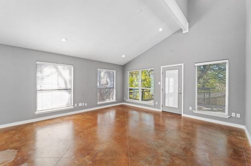7302 Cave Holw, Austin TX  78750-8243 exterior