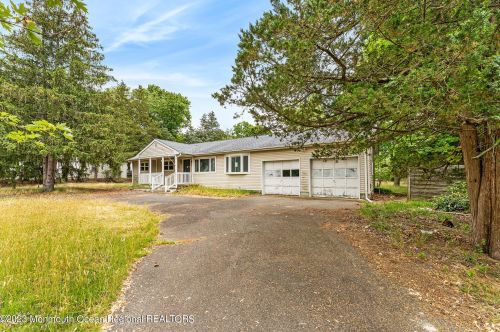 1081 Bennetts Mills Rd, Jackson Twp, NJ 08527-2226