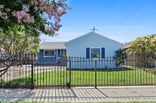 7234 Cravell Ave, Pico Rivera, CA 90660-4003